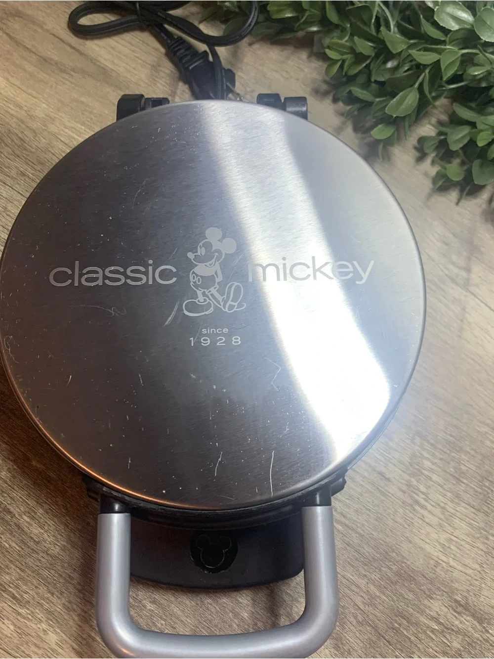 Mickey Mouse Waffle Maker - Black